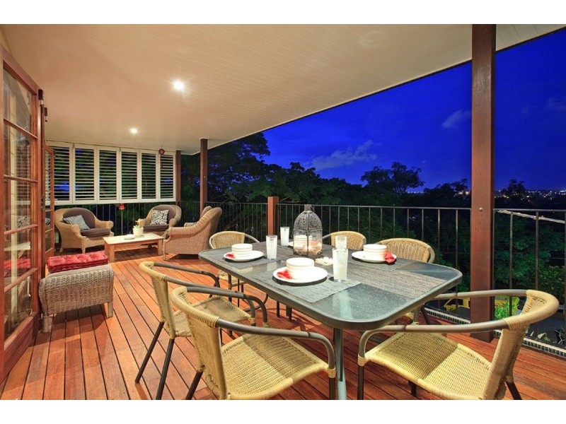 20 Pollock Street, Balmoral QLD 4171