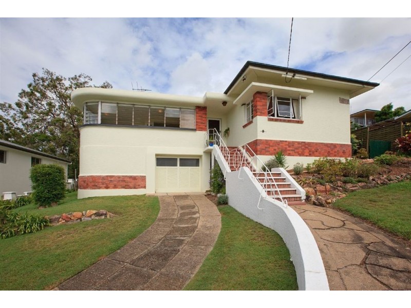 9 Myuna Street, Balmoral QLD 4171