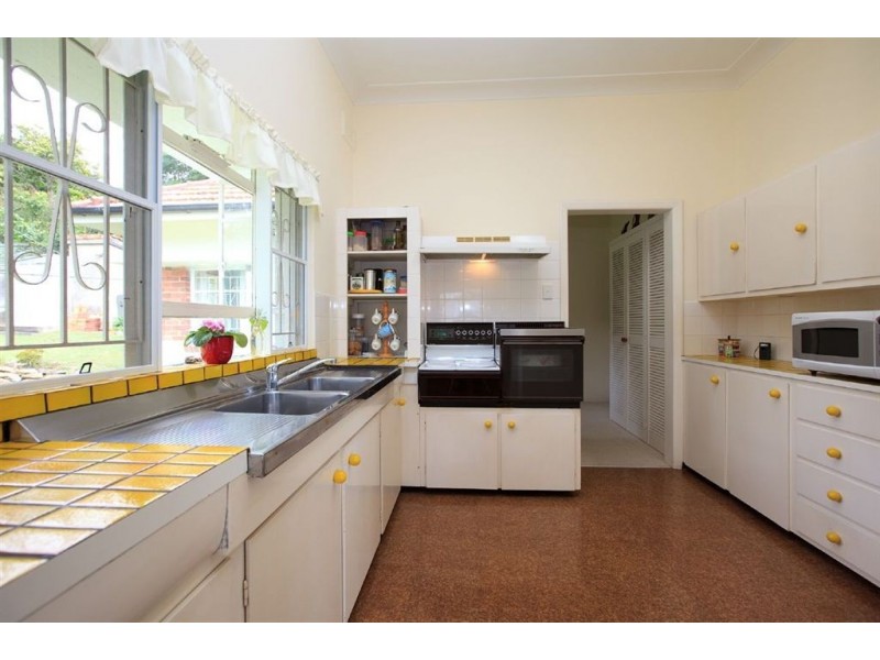 9 Myuna Street, Balmoral QLD 4171