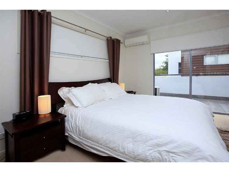 2/298 Hawthorne Road, Hawthorne QLD 4171