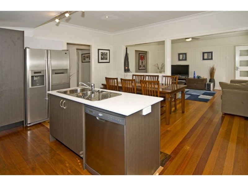 5 Phalerum Avenue, Seven Hills QLD 4170