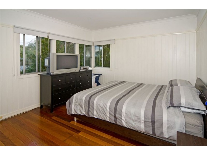 5 Phalerum Avenue, Seven Hills QLD 4170