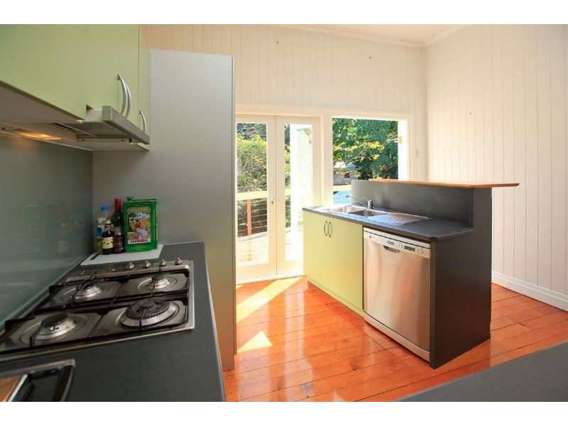 35 Katoomba Avenue, Hawthorne QLD 4171