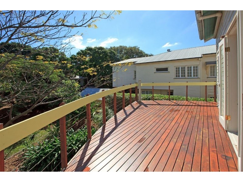 35 Katoomba Avenue, Hawthorne QLD 4171