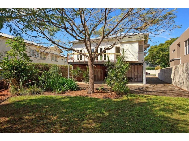 35 Katoomba Avenue, Hawthorne QLD 4171