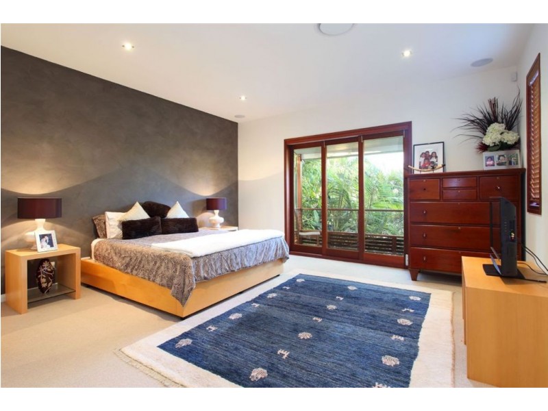 27 McDonald Street, Hawthorne QLD 4171