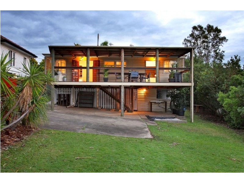 23 Errey Street, Camp Hill QLD 4152
