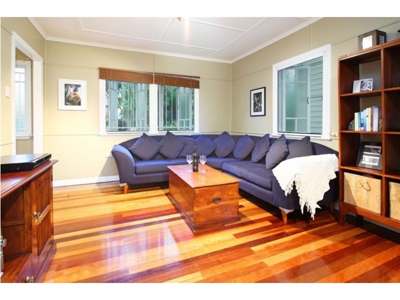 23 Errey Street, Camp Hill QLD 4152