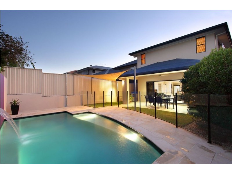 22 Shaftesbury Street, Tarragindi QLD 4121