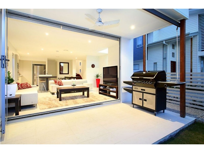 9A Olive Street, Morningside QLD 4170