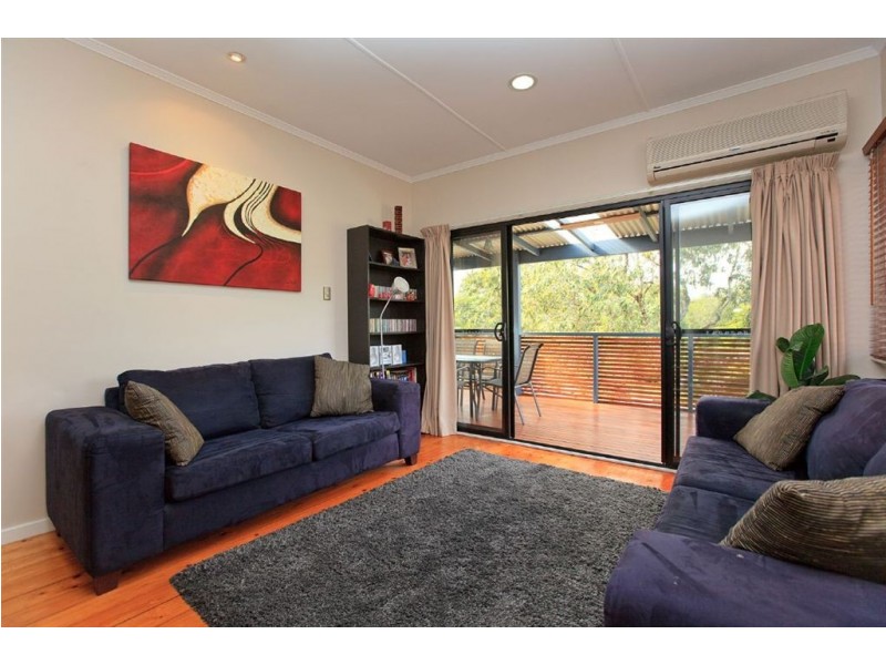 16 Servius Avenue, Seven Hills QLD 4170