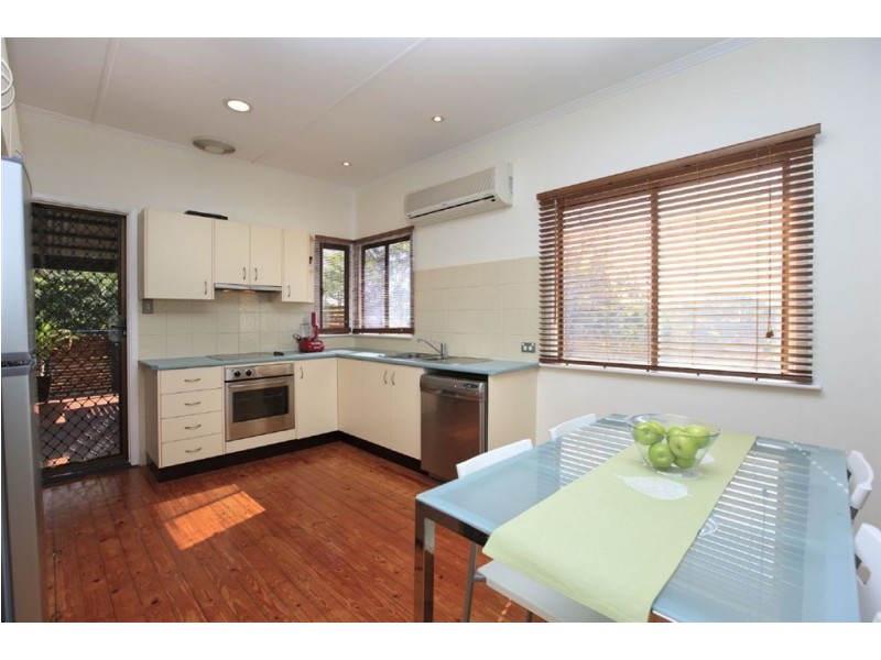 16 Servius Avenue, Seven Hills QLD 4170