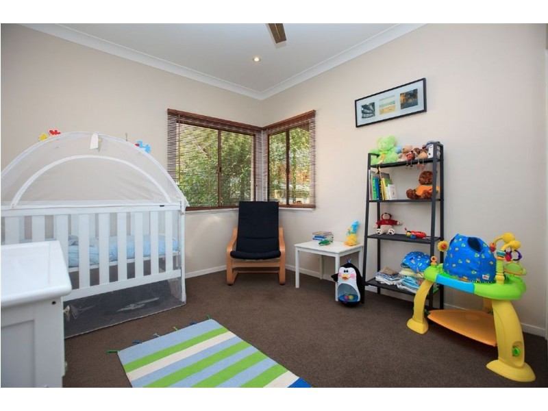 16 Servius Avenue, Seven Hills QLD 4170