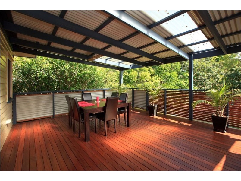 16 Servius Avenue, Seven Hills QLD 4170