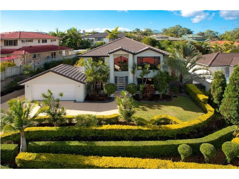 8 Piccadilly Place, Carindale QLD 4152