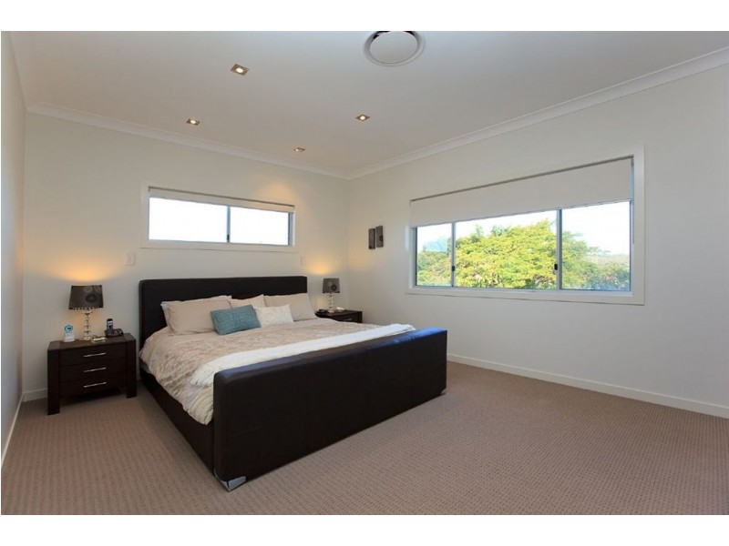 23 Faraday Street, Camp Hill QLD 4152