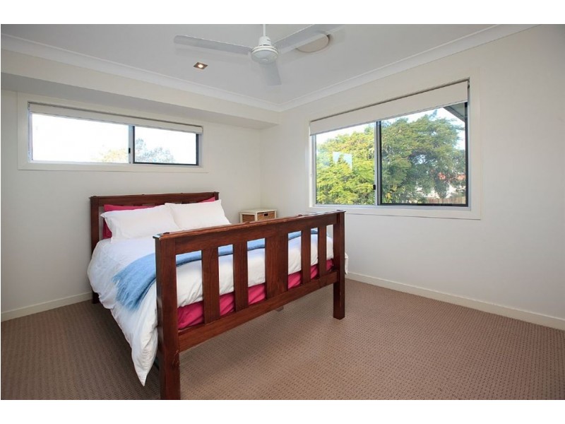 23 Faraday Street, Camp Hill QLD 4152