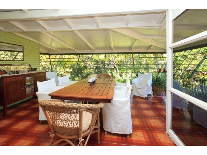 96 Nicholson Street, Greenslopes QLD 4120