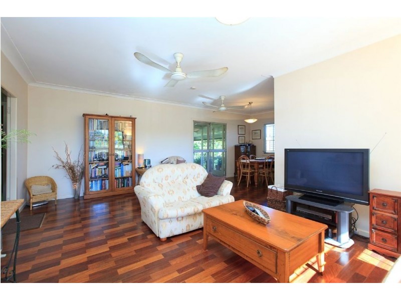 96 Nicholson Street, Greenslopes QLD 4120