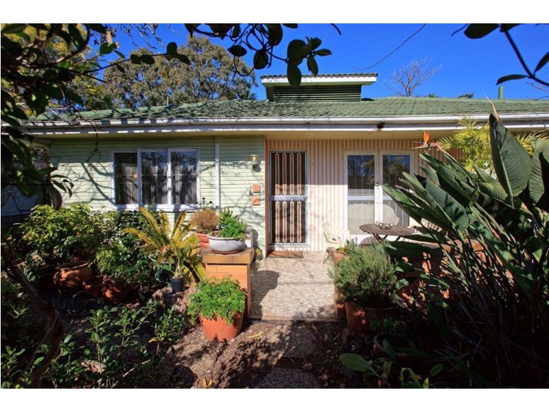 96 Nicholson Street, Greenslopes QLD 4120