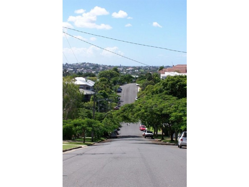 36 Philip Street, Hawthorne QLD 4171