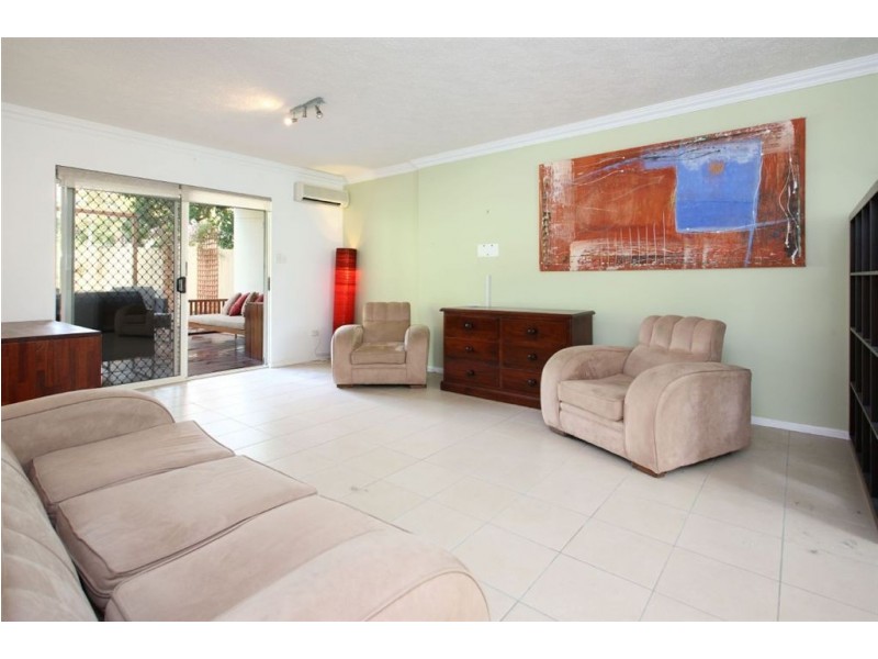 2/53 Collins Street, Clayfield QLD 4011