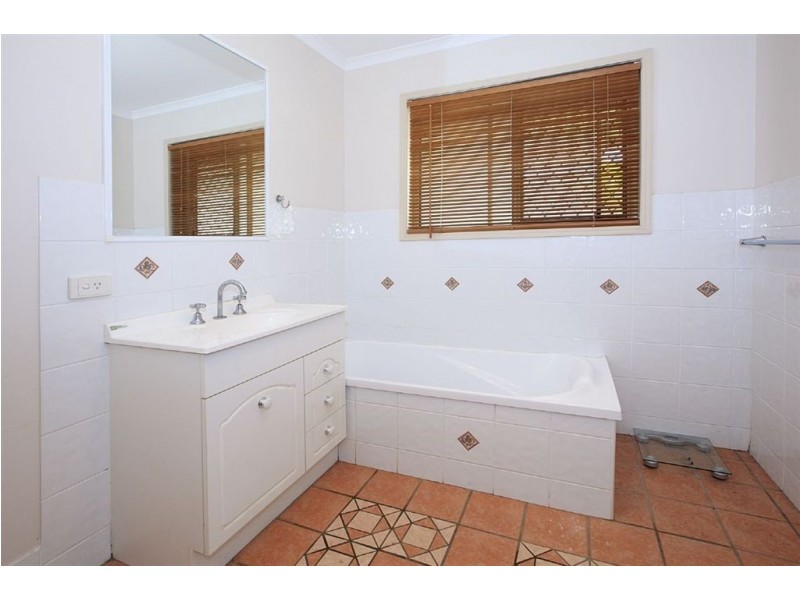 119 Junction Road, Morningside QLD 4170