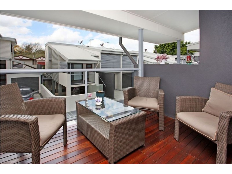 18/19 Baringa Street, Morningside QLD 4170