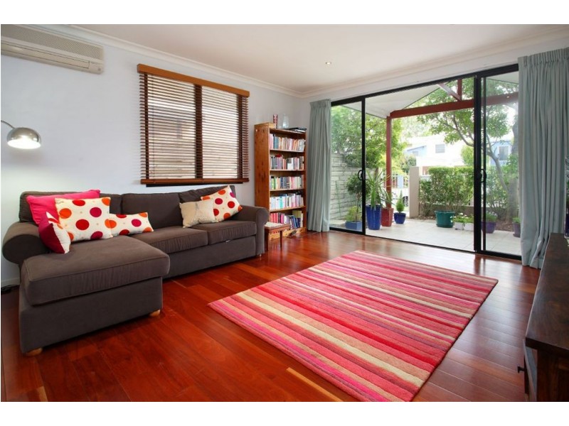 10/16 Park Street, Hawthorne QLD 4171