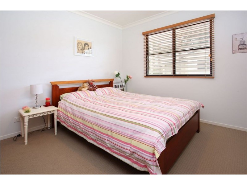 10/16 Park Street, Hawthorne QLD 4171