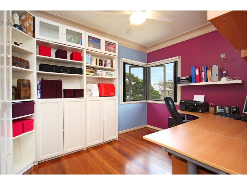 78 Sackville Street, Greenslopes QLD 4120