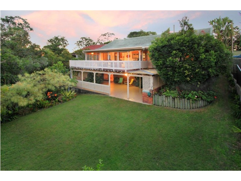 107 The Promenade, Camp Hill QLD 4152