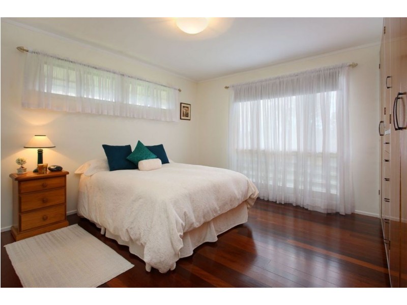 10 Pinedale Street, Morningside QLD 4170