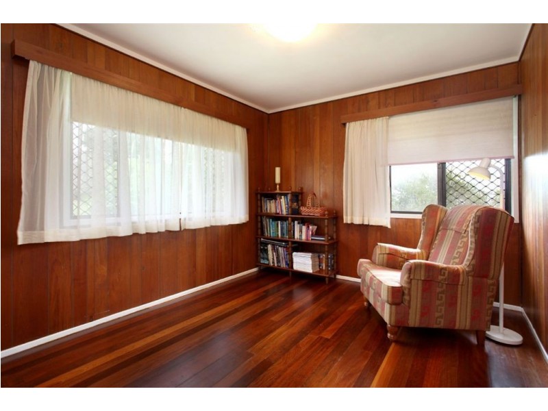 10 Pinedale Street, Morningside QLD 4170