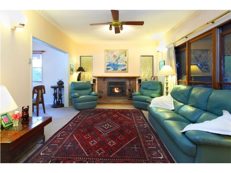 107 The Promenade, Camp Hill QLD 4152