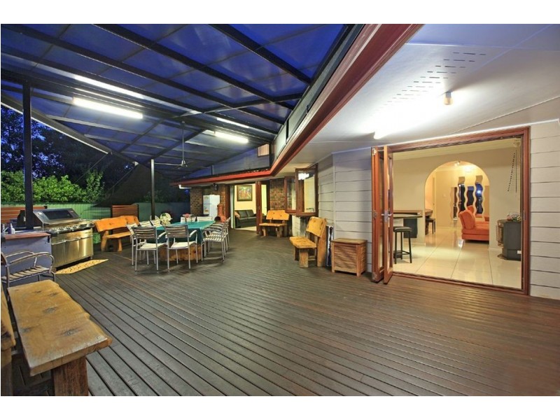 9 Christole Court, Carina QLD 4152