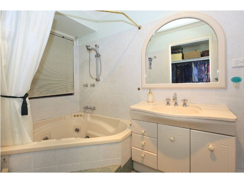 9 Christole Court, Carina QLD 4152