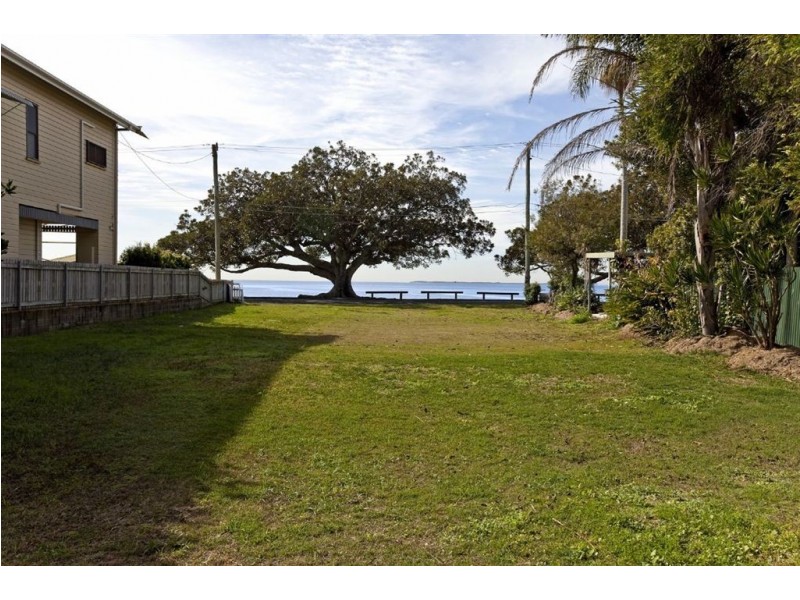12 Wynnum Esplanade North, Wynnum QLD 4178