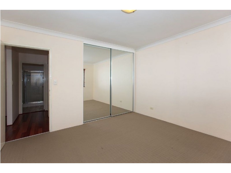 4/21 Wellington Street, Coorparoo QLD 4151