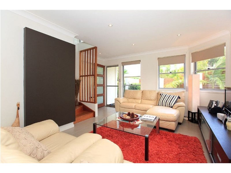 2/18 Horsington Street, Morningside QLD 4170