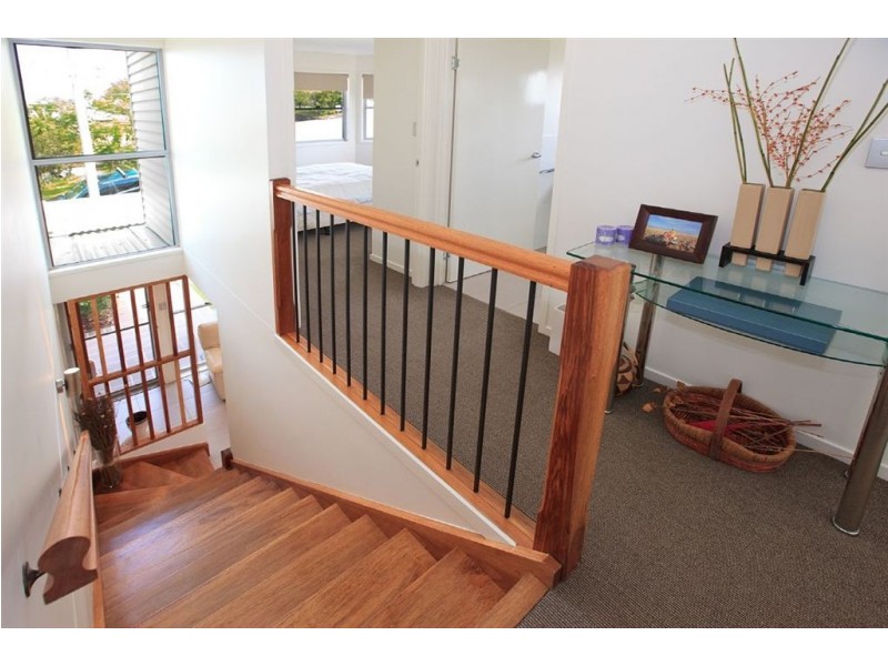 2/18 Horsington Street, Morningside QLD 4170