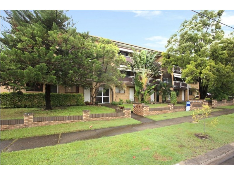 2/4 Weston Street, Coorparoo QLD 4151