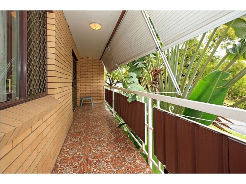 2/4 Weston Street, Coorparoo QLD 4151