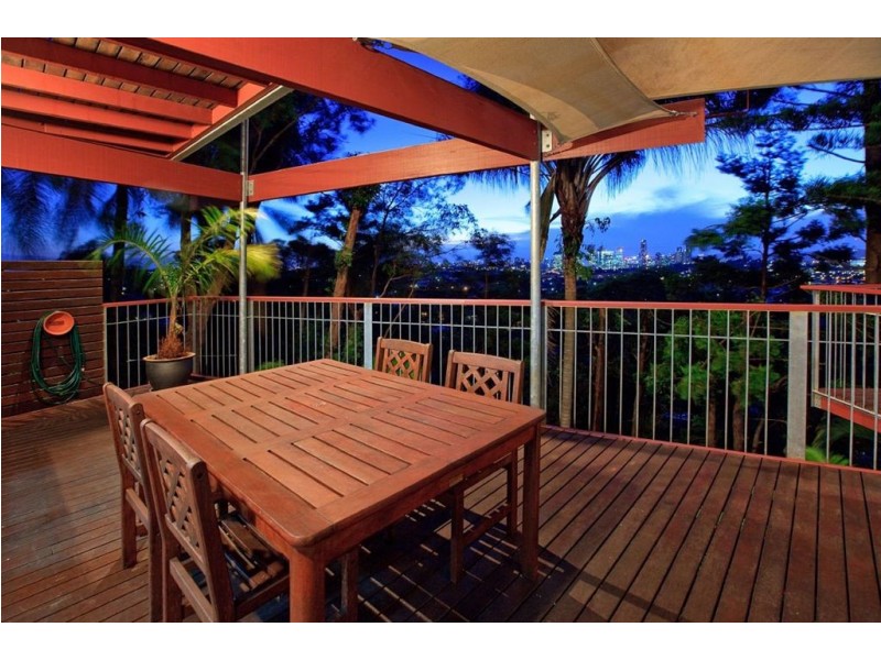 44 Wentworth Parade, Balmoral QLD 4171