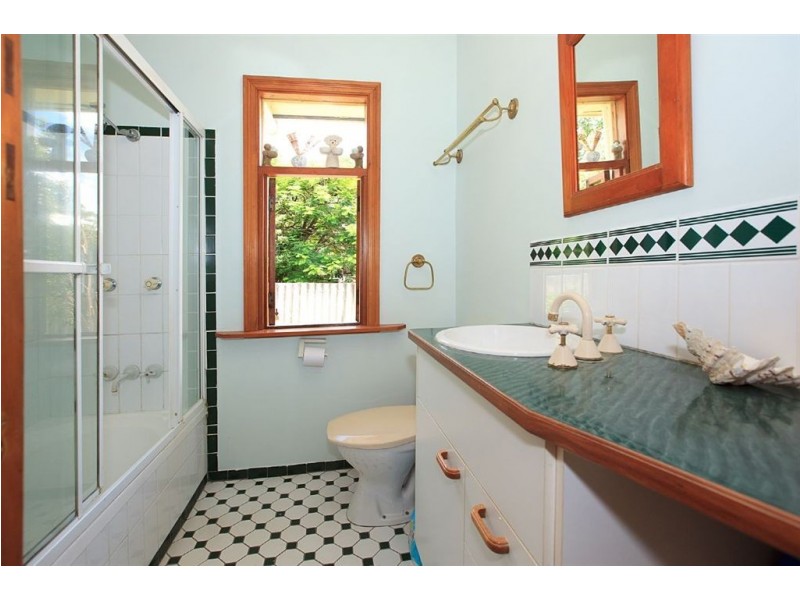 45 Avon Street, Morningside QLD 4170