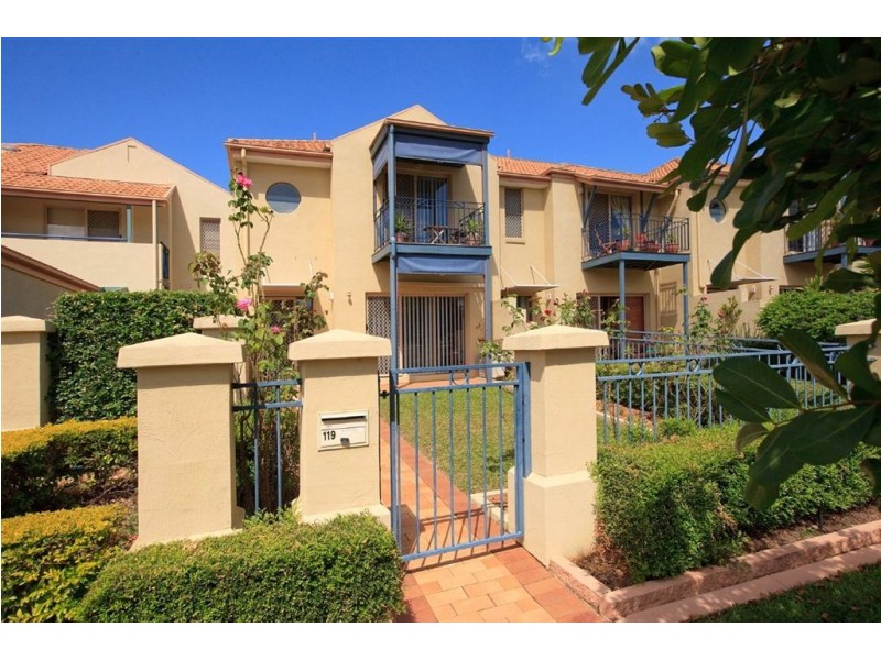 119 Coutts Street, Bulimba QLD 4171