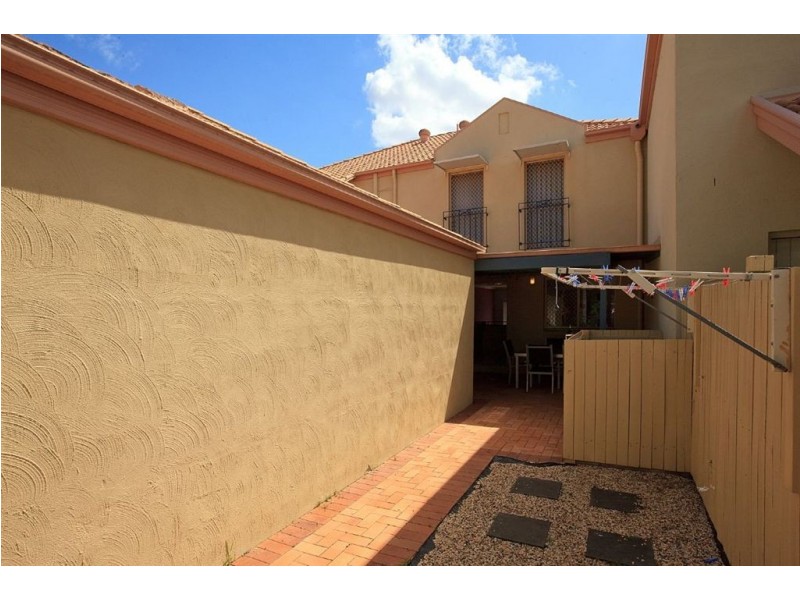 119 Coutts Street, Bulimba QLD 4171