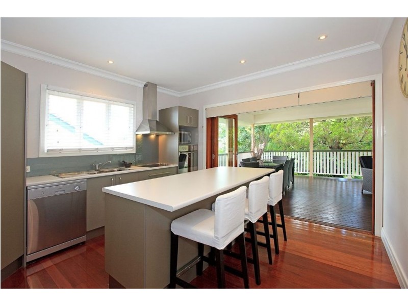 88 Molloy Road, Cannon Hill QLD 4170