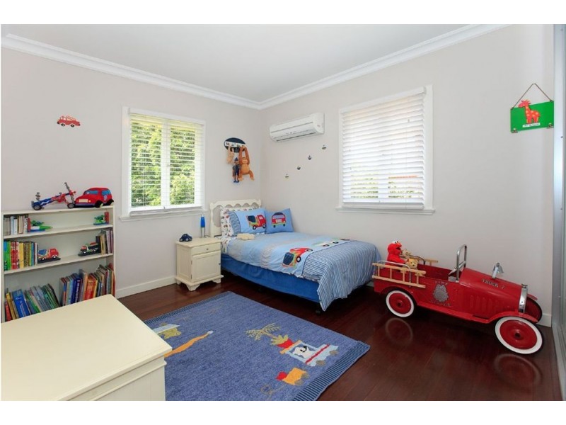 88 Molloy Road, Cannon Hill QLD 4170