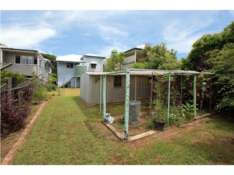 14 Harris Street, Hawthorne QLD 4171